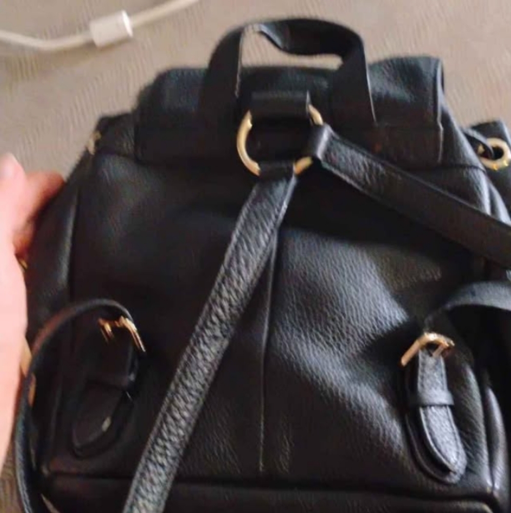 Coach Black Backpack with Pebbled Leather and Turnlock Closure - Picture 2 of 2